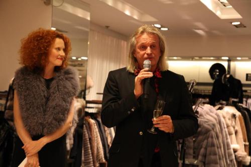 480687_536352969714655_316097773_n